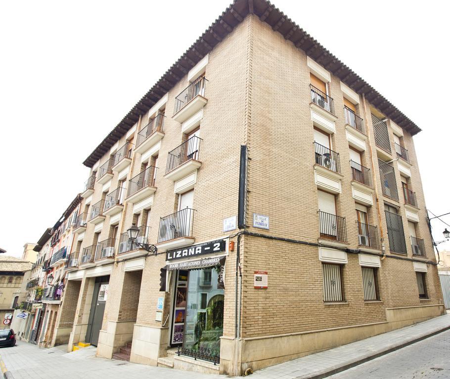 Hostal Lizana 2 Уэска Экстерьер фото